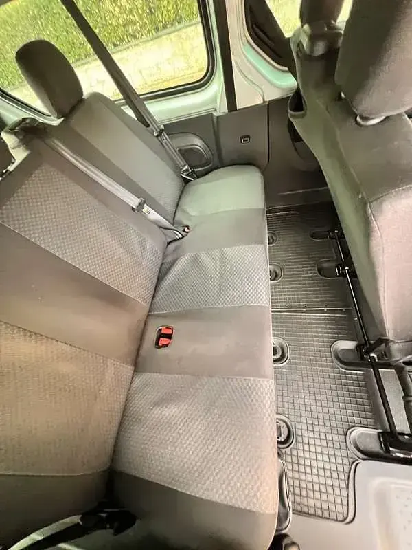Usata Renault Trafic 110 CV (80 kW) 2023 Argento