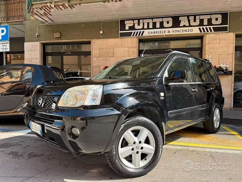 Usata Nissan X-Trail 136 CV (100 kW) 2005 Nero SUV