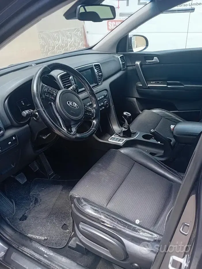 Usata Kia Sportage 116 CV (85 kW) 2016 Grigio SUV