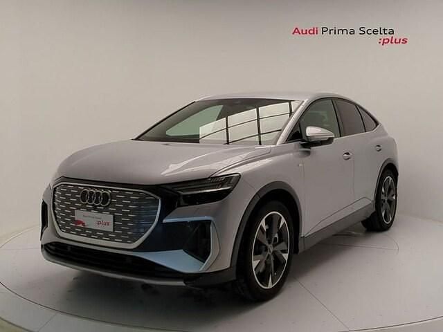 Usata Audi Q4 Sportback e-tron Ambiente 210 kW (286 CV) 2024 Argento floret metallizzato SUV