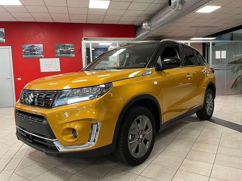 Oro Nuova 2025 Suzuki Vitara Cool SUV | 22.990 € (Buon prezzo) - Immagine 1/4