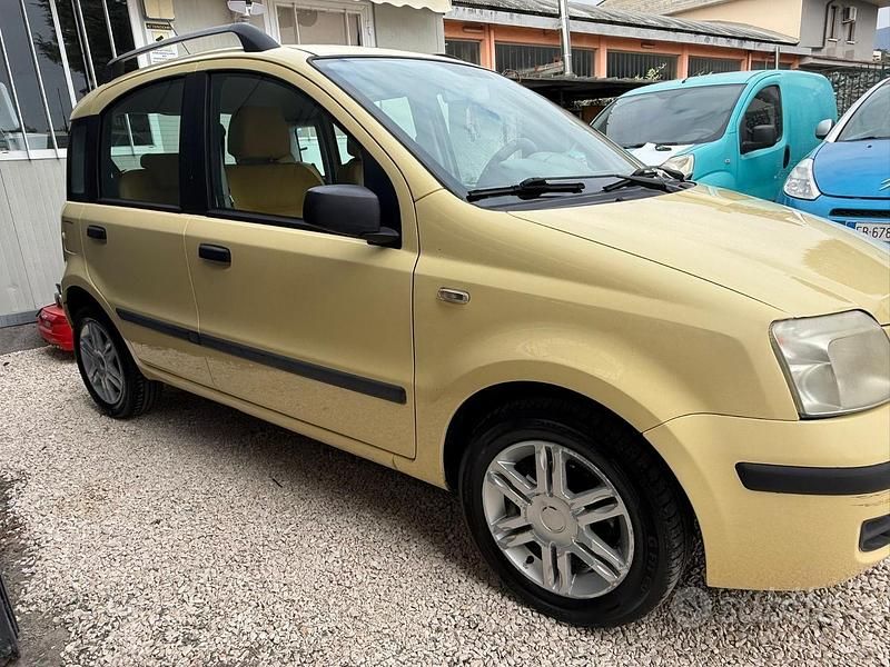 Usata Fiat Panda 2004 Giallo Utilitaria