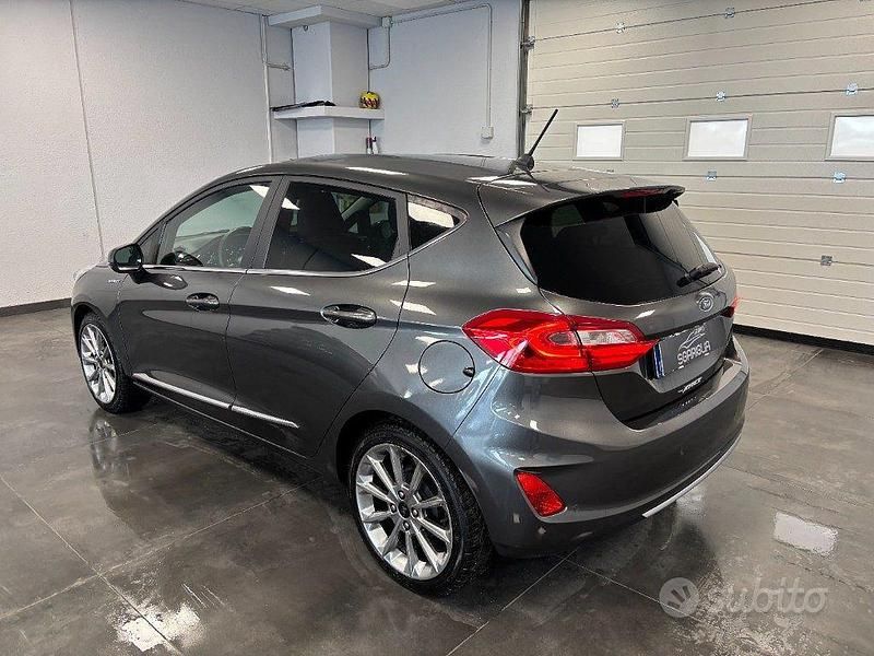 Usata Ford Fiesta Vignale 84 CV (61 kW) 2018 Grigio Utilitaria