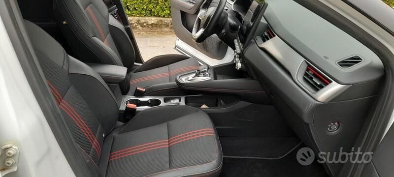 Usata Renault Captur 143 CV (105 kW) 2022 Bianco SUV