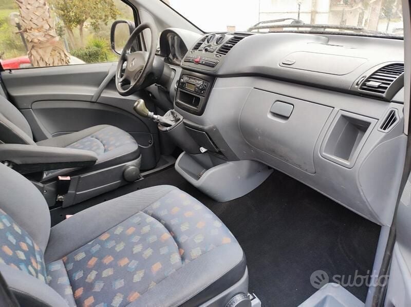 Usata Mercedes Vito 109 CV (80 kW) 2004 Blu/azzurro Furgone