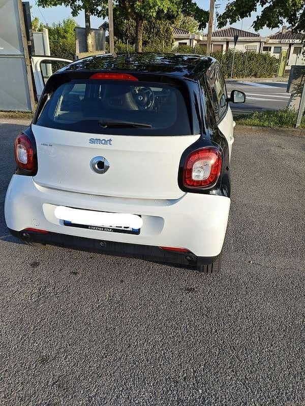 Usata Smart ForFour Prime 90 CV (66 kW) 2019 Utilitaria