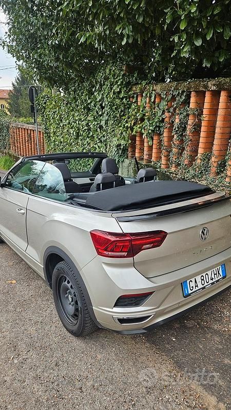 Usata VW T-Roc Cabriolet R-line 150 CV (110 kW) 2021 Grigio Cabrio