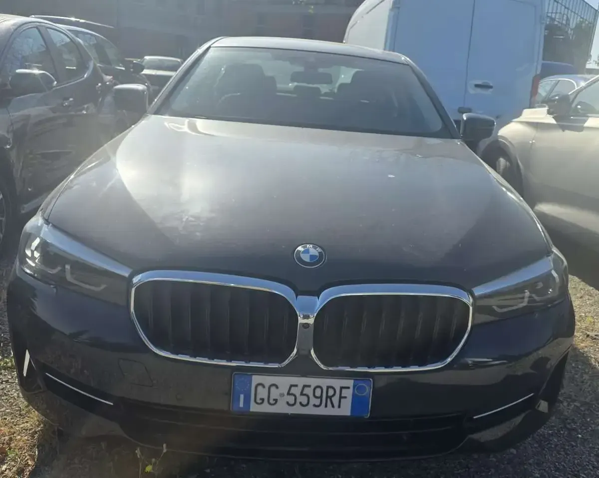 Usata BMW 530 249 CV (183 kW) 2021 Grigio Berlina