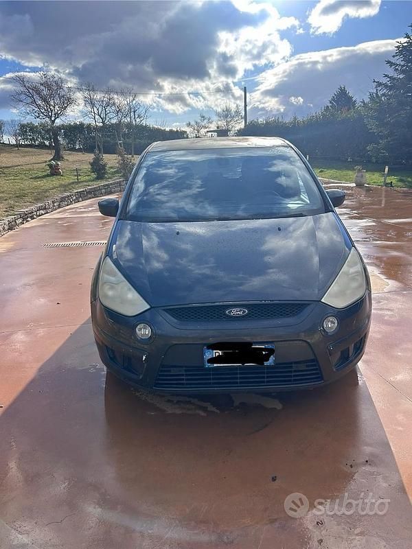 Usata Ford S-MAX Titanium 145 CV (106 kW) 2008 Grigio Monovolume