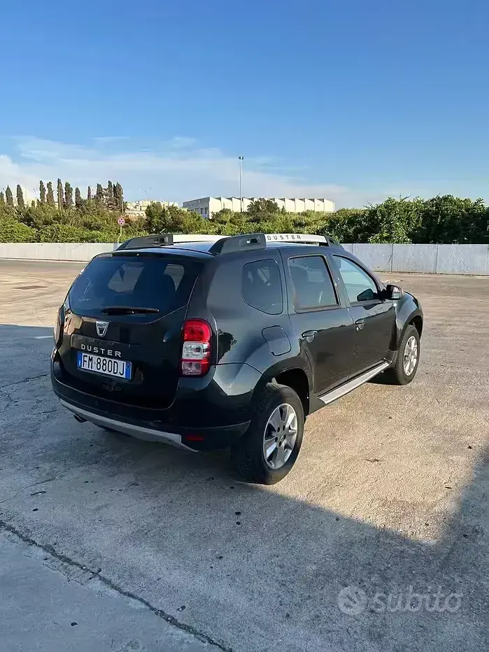 Usata Dacia Duster 109 CV (80 kW) 2017 Nero SUV
