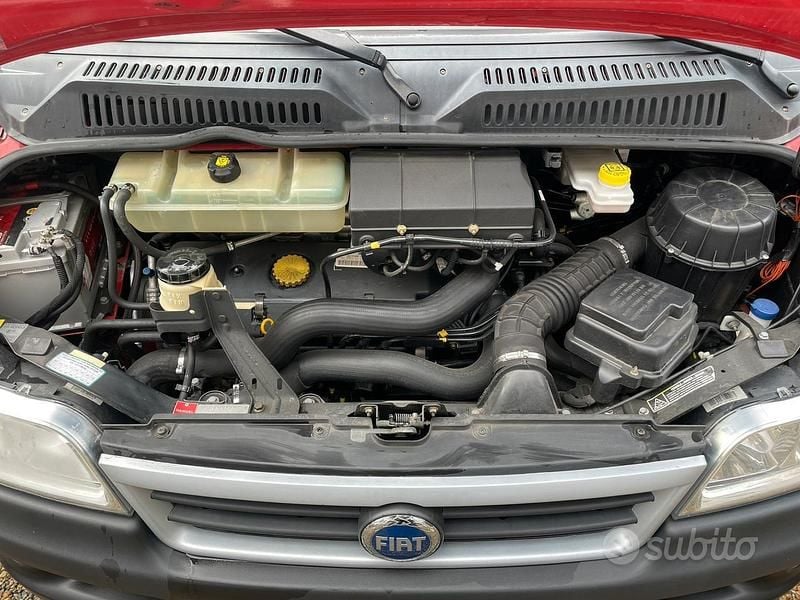 Usata Fiat Ducato 2005 Rosso Furgone