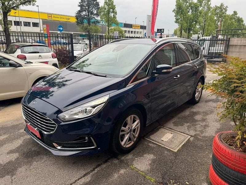 Usata Ford S-MAX Business Edition 190 CV (139 kW) 2021 Blu Monovolume