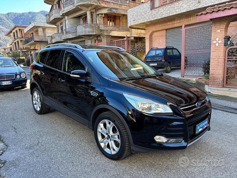 Usata Ford Kuga Titanium 150 CV (110 kW) 2016 Nero SUV