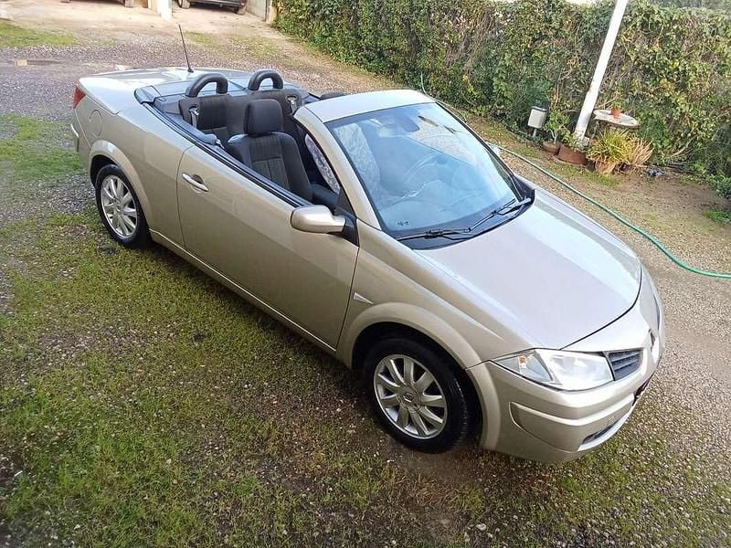 Usata Renault Mégane Cabriolet Dynamique 106 CV (77 kW) 2006 Cabrio