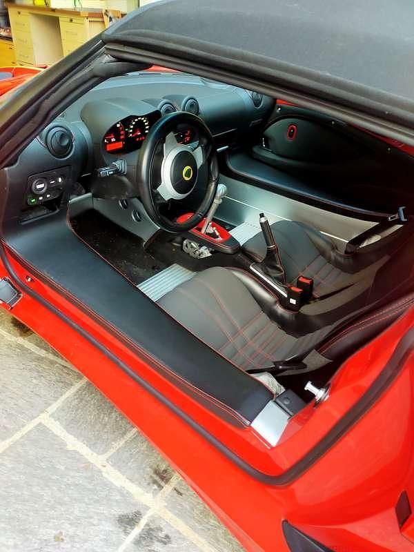 Usata Lotus Elise 220 CV (161 kW) 2020 Rosso Cabrio