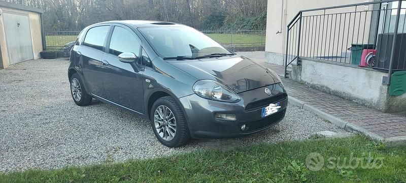 Usata Fiat Punto Evo Lounge 77 CV (56 kW) 2012 Utilitaria