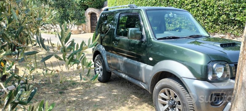 Usata Suzuki Jimny 97 CV (71 kW) 2016 Verde SUV