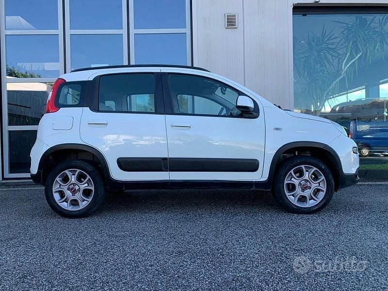 Usata Fiat Panda 4x4 85 CV (62 kW) 2015 Bianco Utilitaria