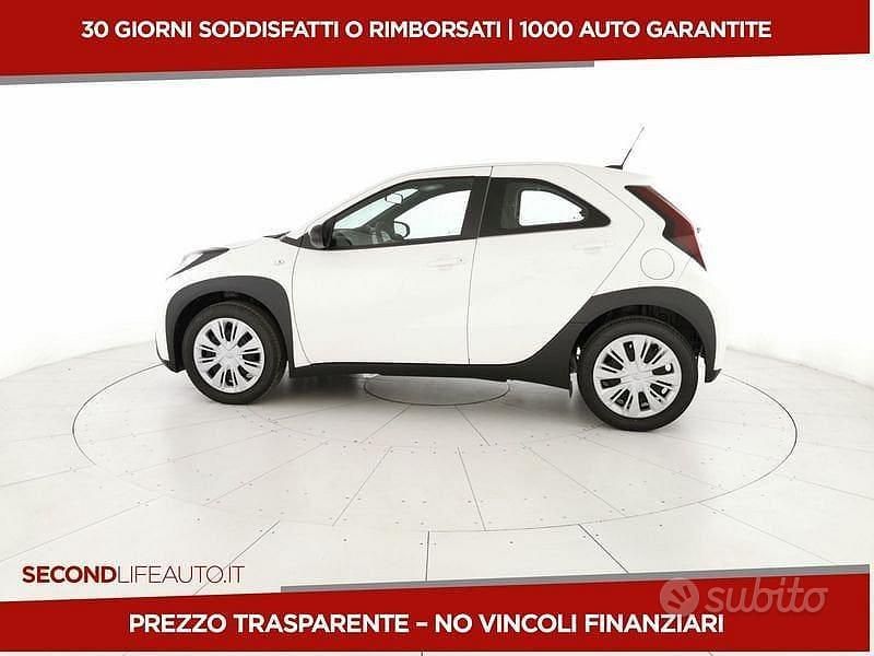 Nuova Toyota Aygo X Active 72 CV (52 kW) 2025 Bianco SUV