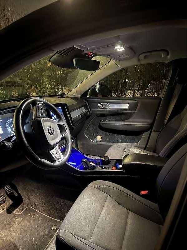 Usata Volvo XC40 Momentum 129 CV (94 kW) 2020 SUV