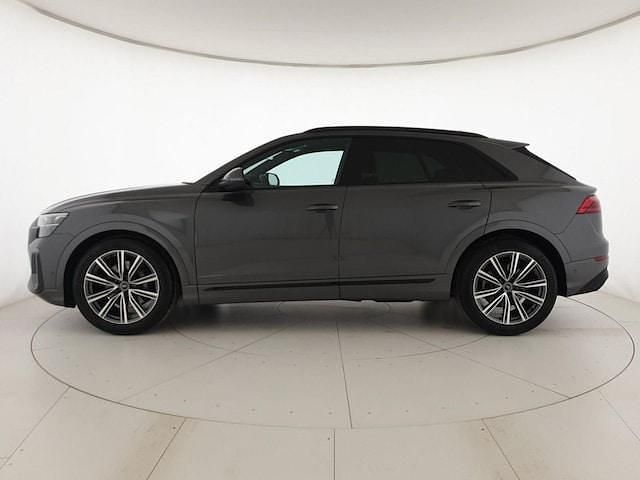 Usata Audi Q8 Ambiente 231 CV (169 kW) 2025 Gray SUV