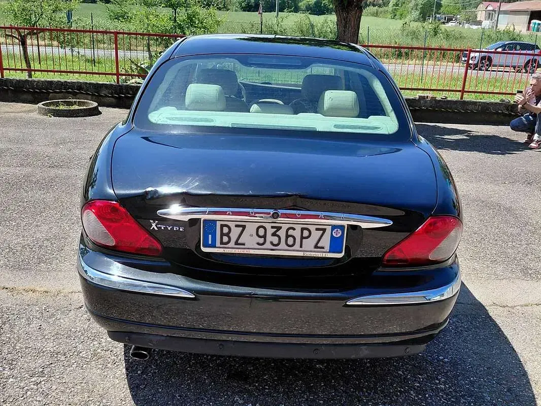 Usata Jaguar X-type Executive 156 CV (114 kW) 2002 Nero Berlina