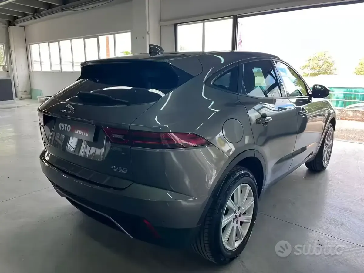 Usata Jaguar E-Pace 150 CV (110 kW) 2018 Grigio SUV