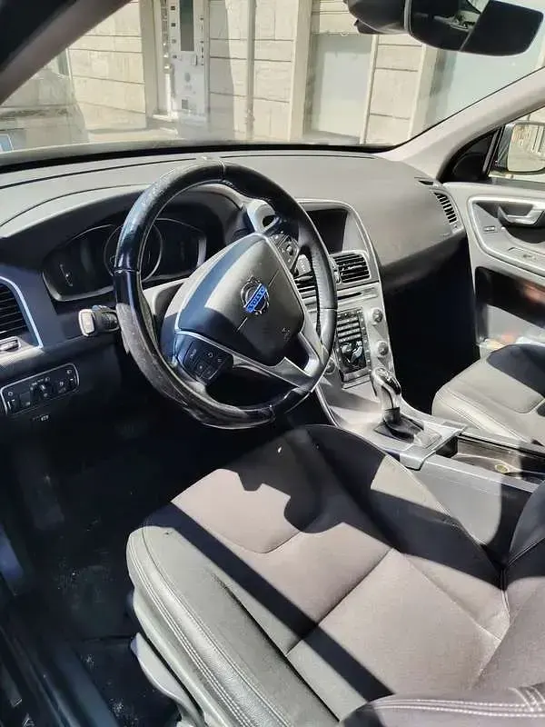 Usata Volvo XC40 Business Edition 150 CV (110 kW) 2018 SUV