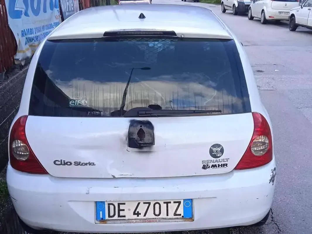 Usata Renault Clio II 65 CV (47 kW) 2004 Berlina