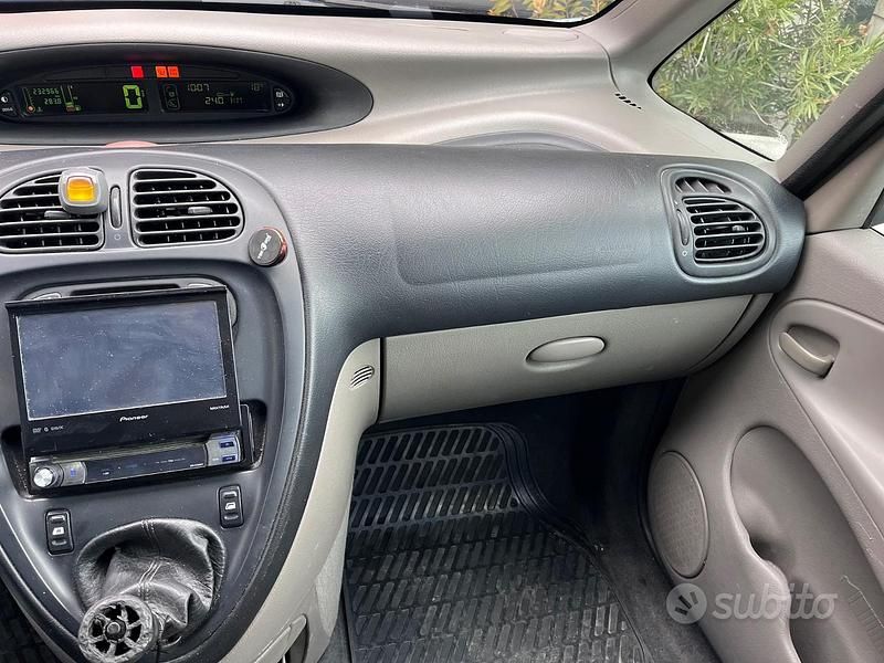 Usata Citroën Xsara Picasso 88 CV (64 kW) 2002 Monovolume
