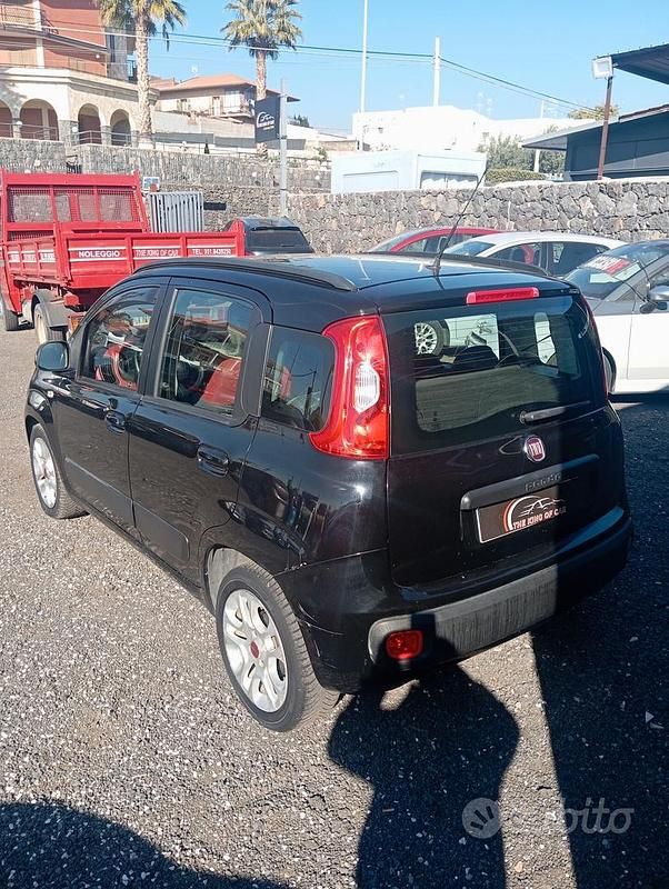 Usata Fiat Panda Lounge 69 CV (50 kW) 2016 Nero Berlina