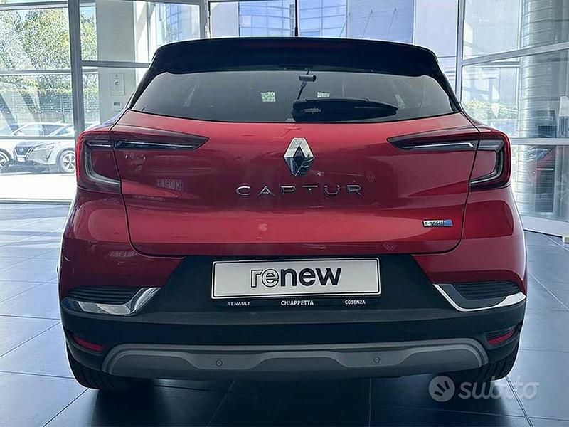 Usata Renault Captur Intens 145 CV (106 kW) 2021 Rosso SUV