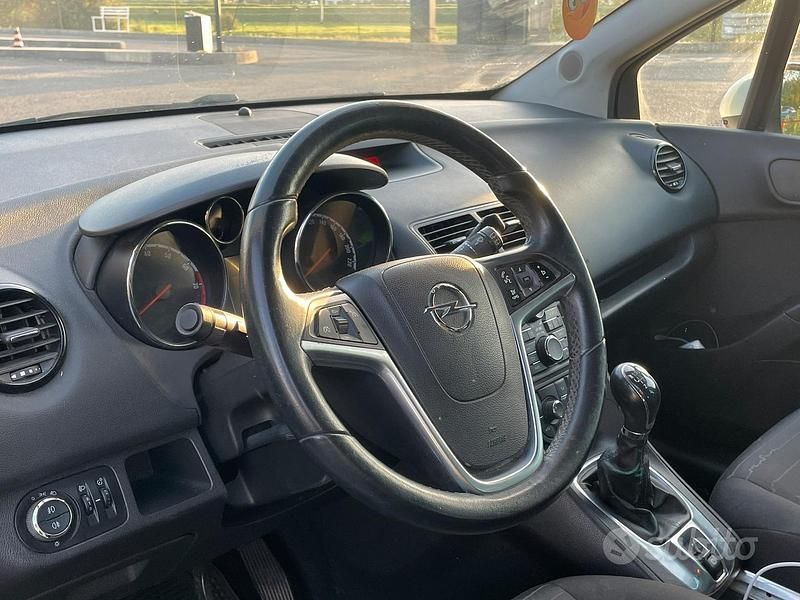 Usata Opel Meriva 120 CV (88 kW) 2012 Bianco Monovolume