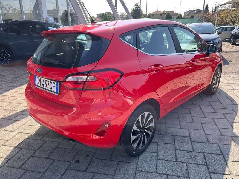 Usata Ford Fiesta Titanium 75 CV (55 kW) 2023 Rosso Utilitaria
