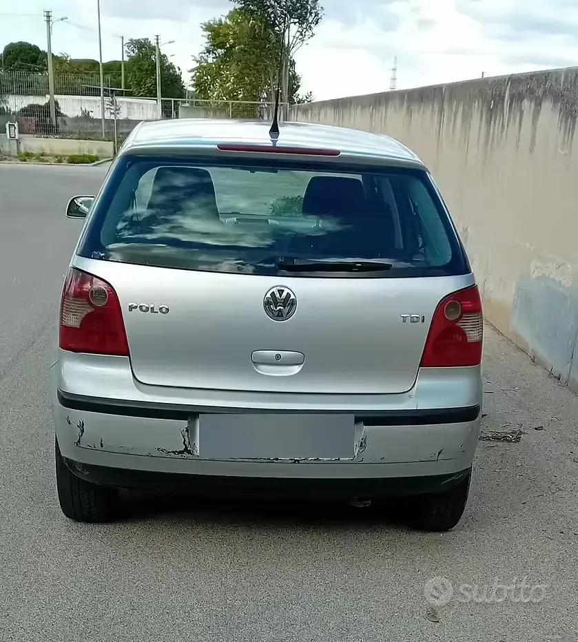 Usata VW Polo 75 CV (55 kW) 2003 Grigio Berlina