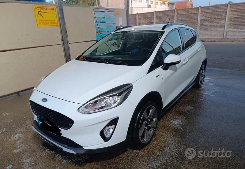 Usata Ford Fiesta Active 86 CV (63 kW) 2019 Bianco Berlina