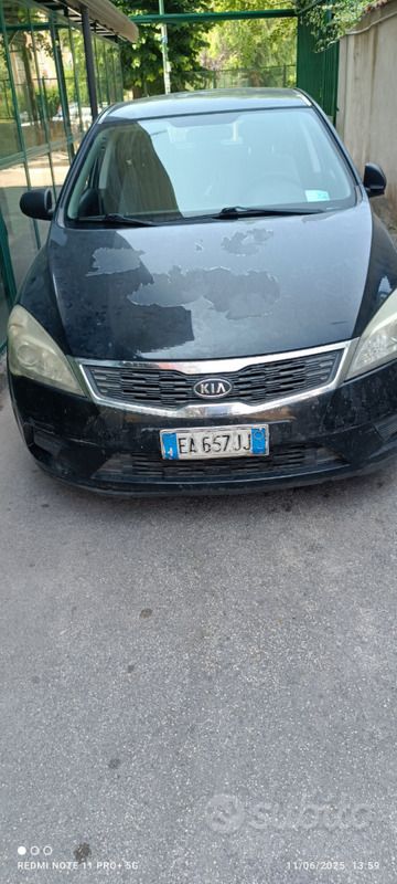 Usata Kia Ceed 136 CV (100 kW) 2010 Nero Utilitaria