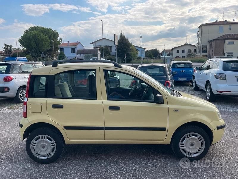 Usata Fiat Panda Dynamic 60 CV (44 kW) 2008 Giallo Utilitaria