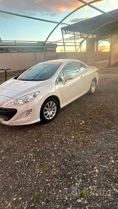 Usata Peugeot 308 CC 112 CV (82 kW) 2011 Bianco Cabrio