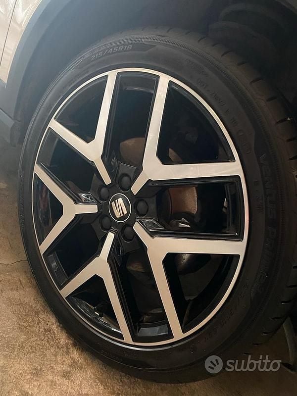 Usado Seat Arona FR 90 CV (66 kW) 2019 Blanco SUV