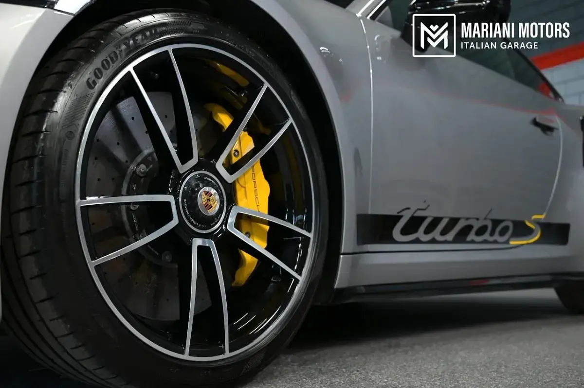 Usata Porsche 911 Turbo S 650 CV (478 kW) 2023 Argento Coupé