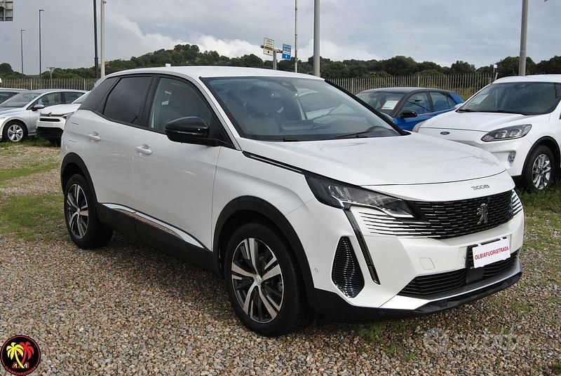 Usata Peugeot 3008 Allure 130 CV (95 kW) 2022 Bianco Station wagon