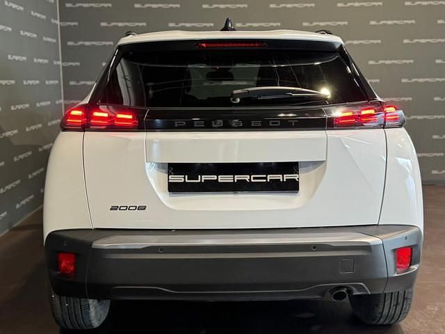 Usata Peugeot 2008 Allure 101 CV (74 kW) 2025 Bianco SUV