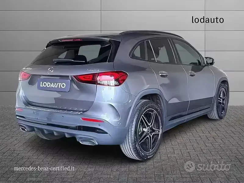 Usata Mercedes GLA200 Premium 150 CV (110 kW) 2022 Grigio SUV