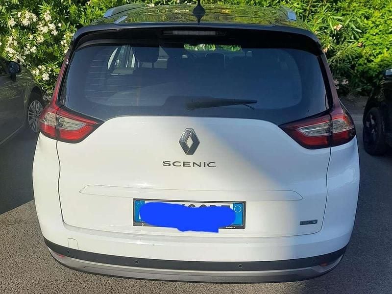 Usata Renault Grand Scénic IV Zen 110 CV (80 kW) 2017 Bianco Monovolume