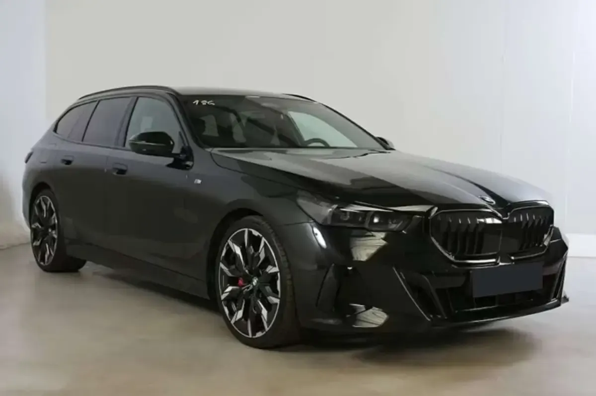 Usata BMW 540 M Sport 286 CV (210 kW) 2025 Nero Station wagon