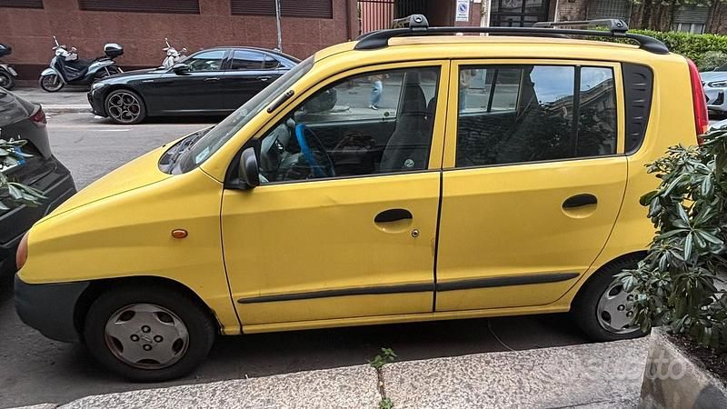 Usata Hyundai Atos 59 CV (43 kW) 2002 Giallo Utilitaria