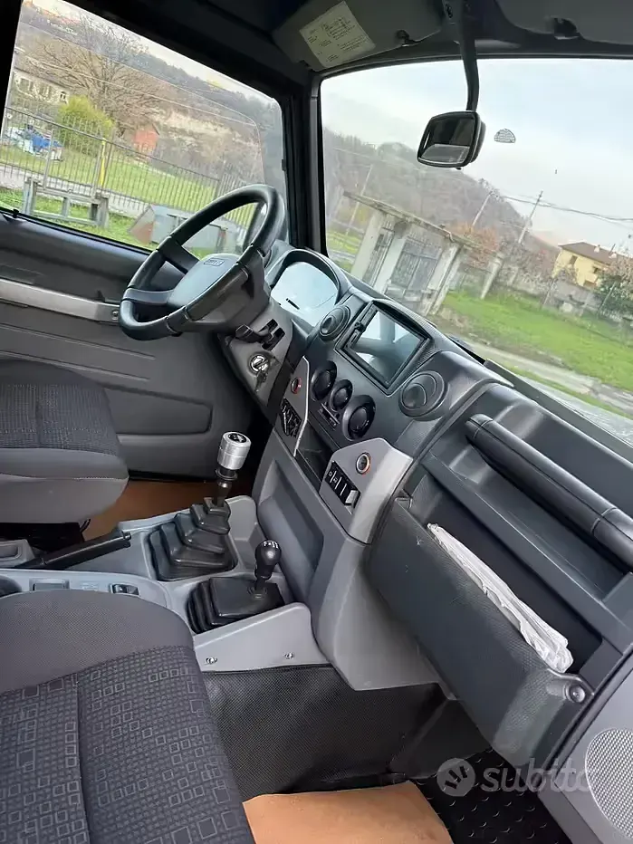 Usata Iveco Massif 145 CV (106 kW) 2009 Verde Station wagon