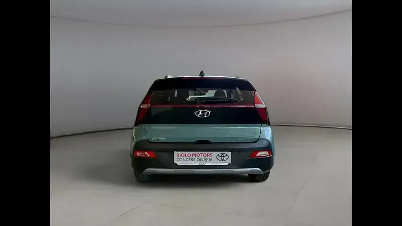 Usata Hyundai Bayon 84 CV (61 kW) 2024 Verde SUV