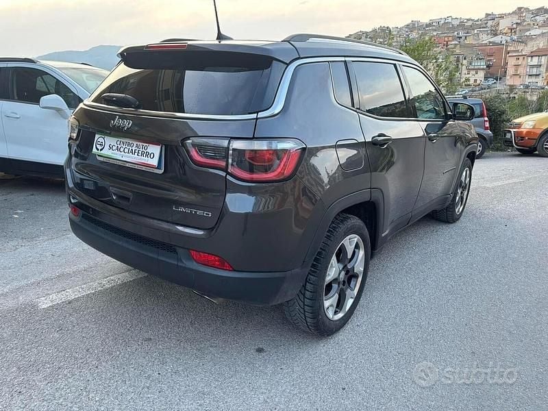 Usata Jeep Compass Limited 119 CV (87 kW) 2017 Grigio SUV
